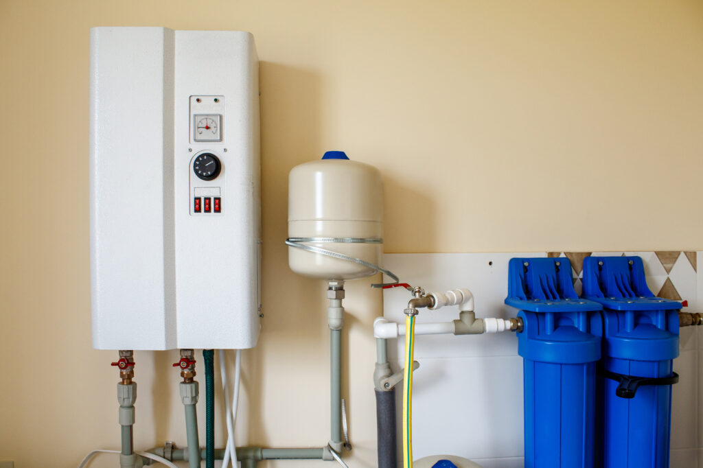 4 Water Heater Risks in the Winter